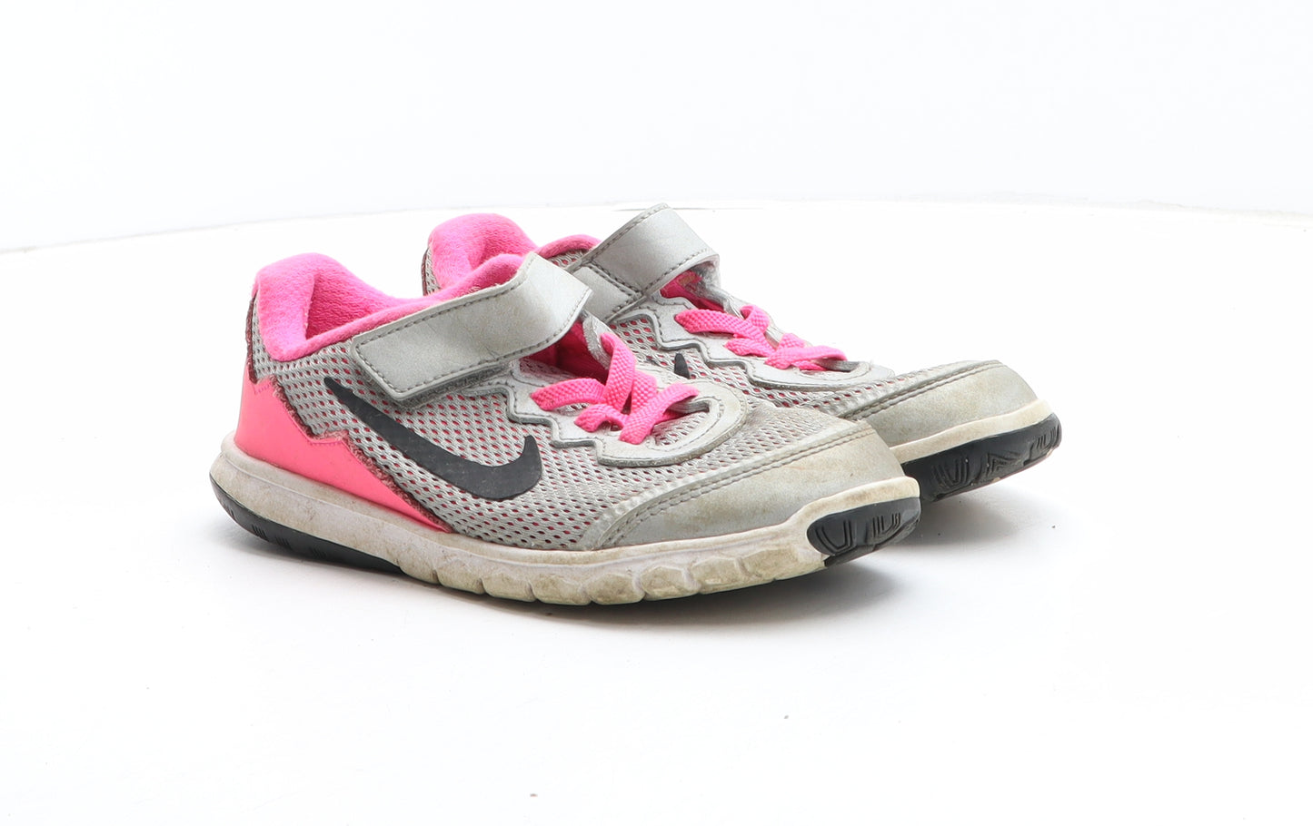 Nike Girls Grey Synthetic Trainer UK 12