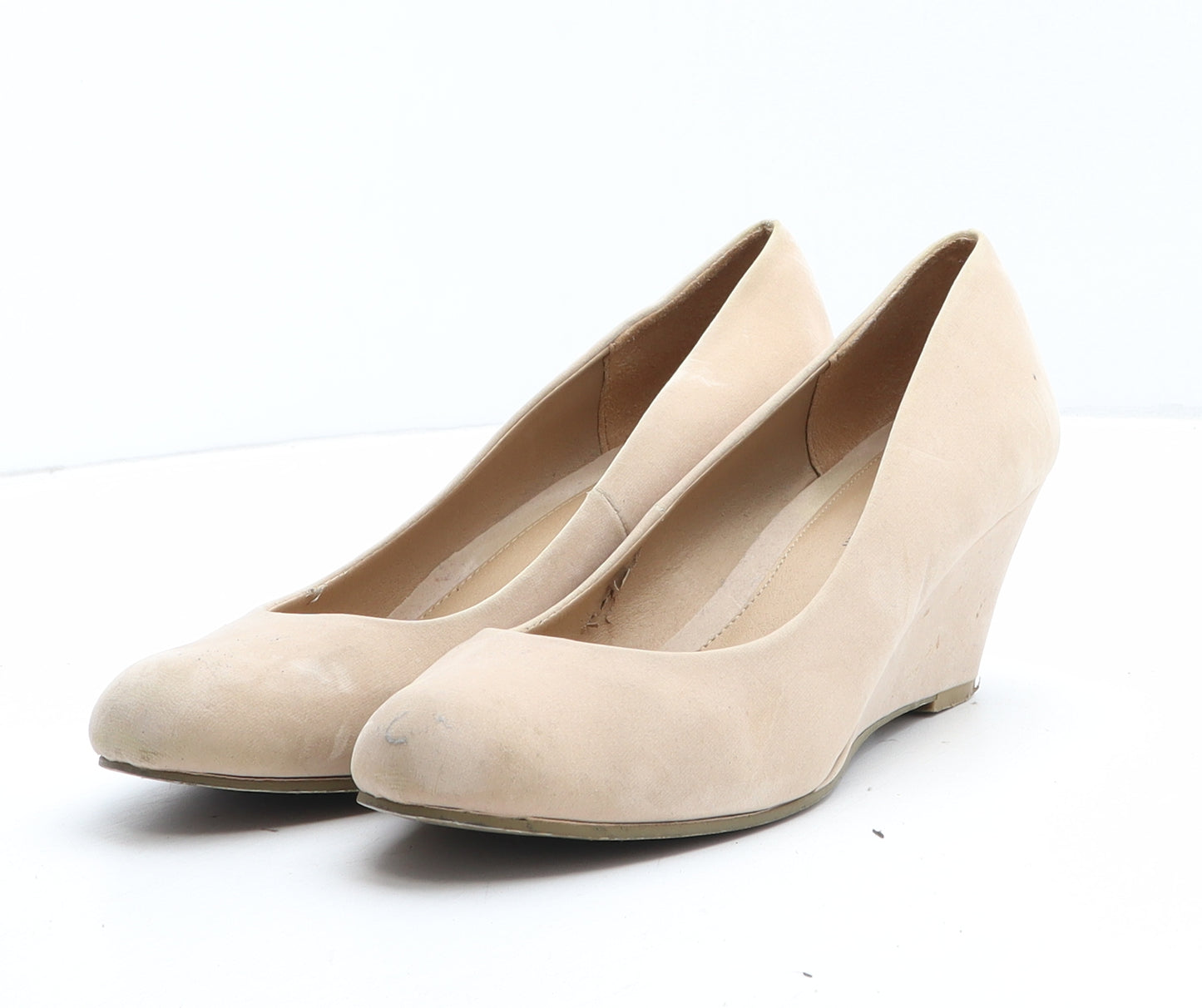 Shoe Fashionista Womens Beige Synthetic Court Heel UK