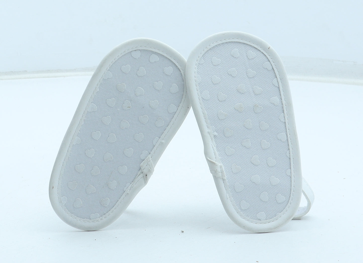 Matalan Girls White Synthetic Slip On Sandal UK 6-12 Months - Flower Detail