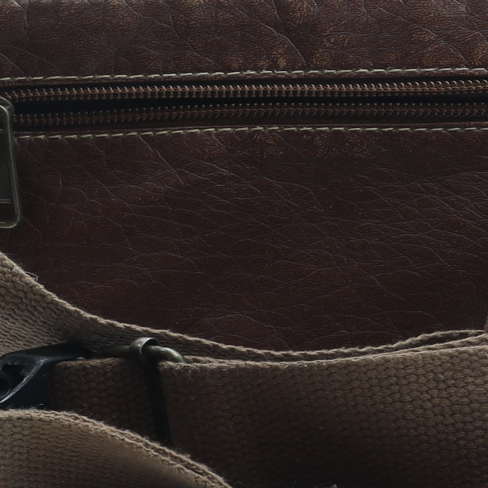 Preworn Womens Brown Leather Belt Bag & Waist Pack Size Small