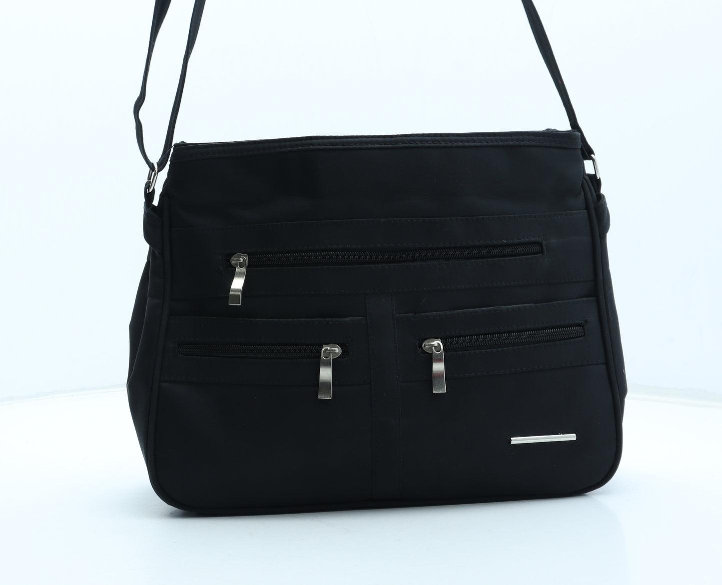 Preworn Womens Black Polyester Crossbody Size Medium