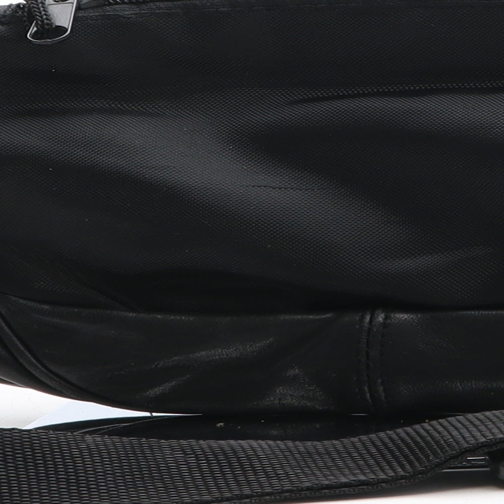 Nascar Mens Black Polyurethane Belt Bag & Waist Pack Size Medium