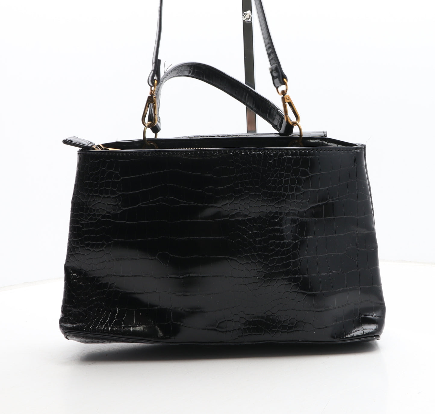 Preworn Womens Black Polyurethane Hobo Bag Size Medium - Croc Texture