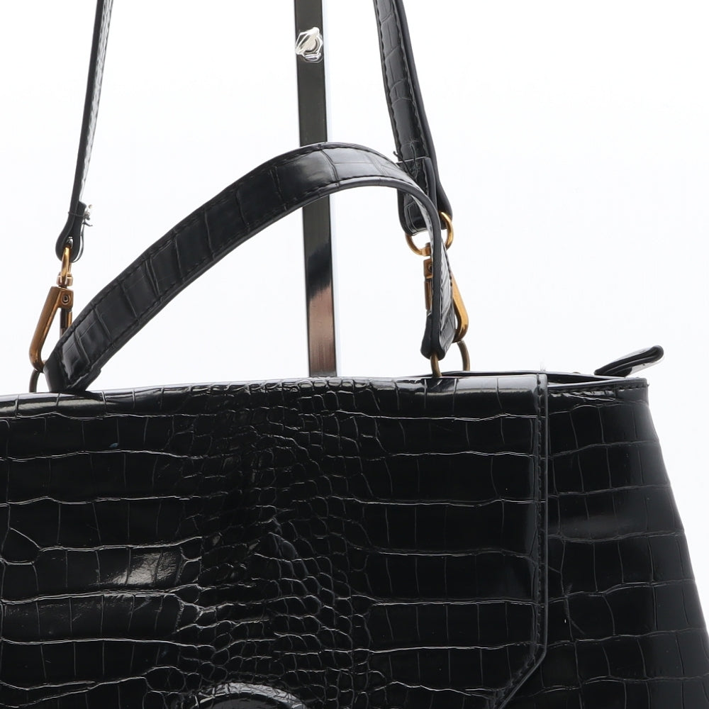 Preworn Womens Black Polyurethane Hobo Bag Size Medium - Croc Texture