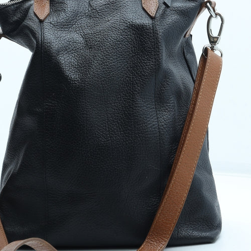 Preworn Womens Black Leather Top Handle Bag Size Medium