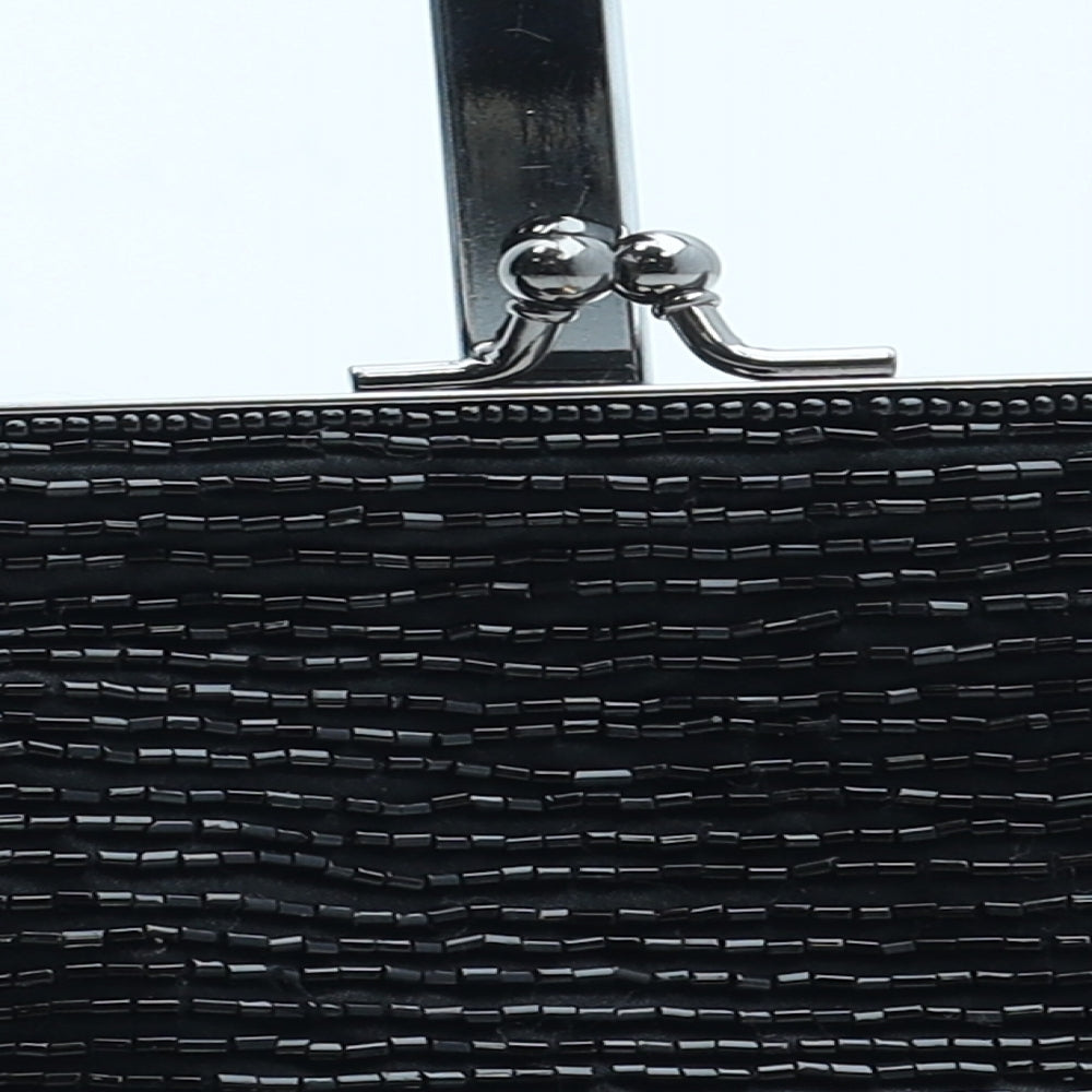 Preworn Womens Black Polyester Clutch Size Small