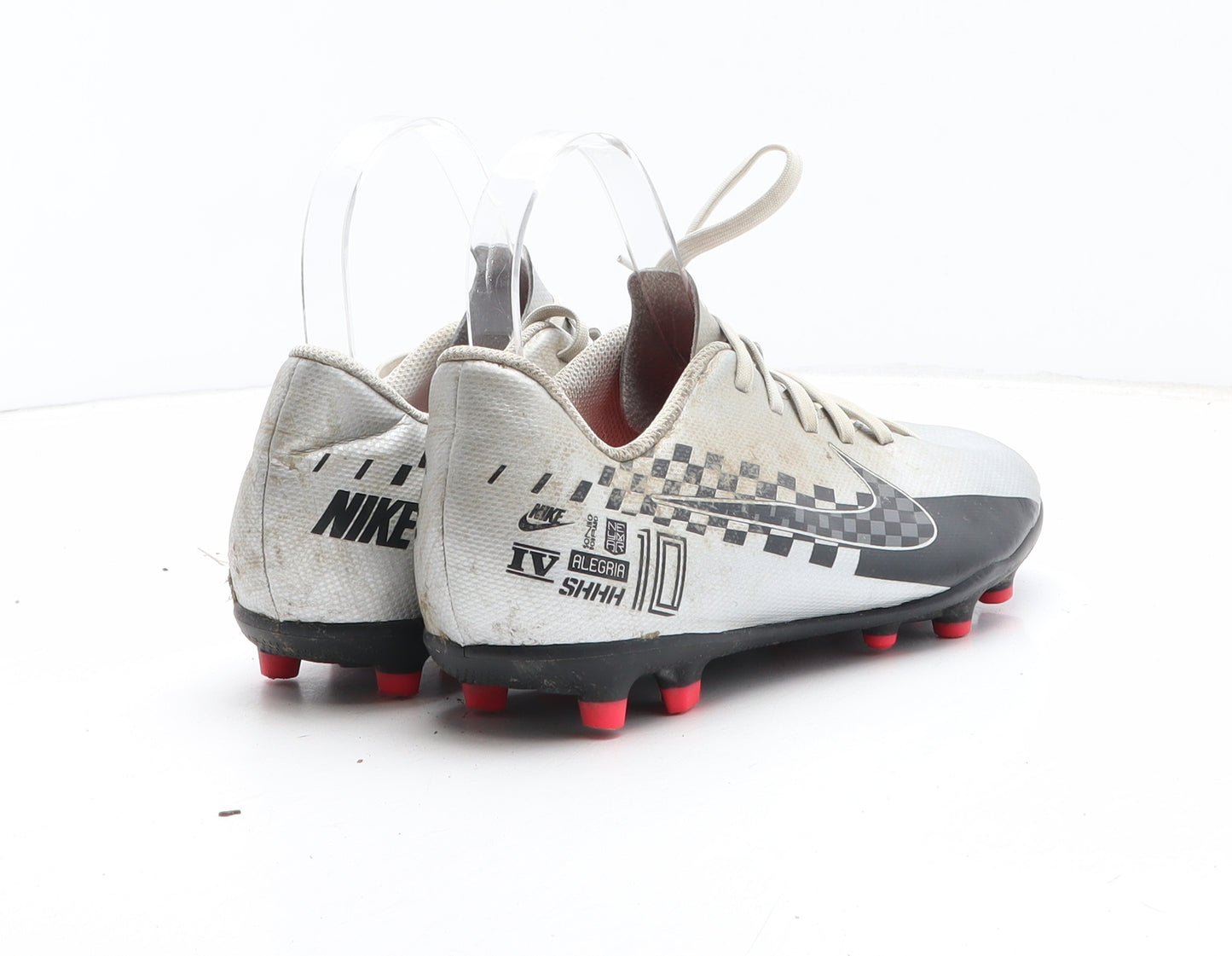Nike Boys Silver Geometric Polyester Trainer UK 5 - Football Boots
