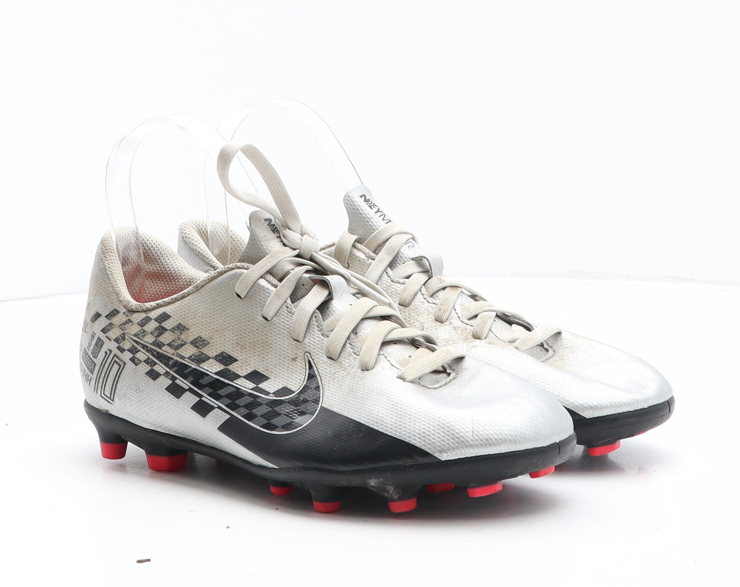 Nike Boys Silver Geometric Polyester Trainer UK 5 - Football Boots
