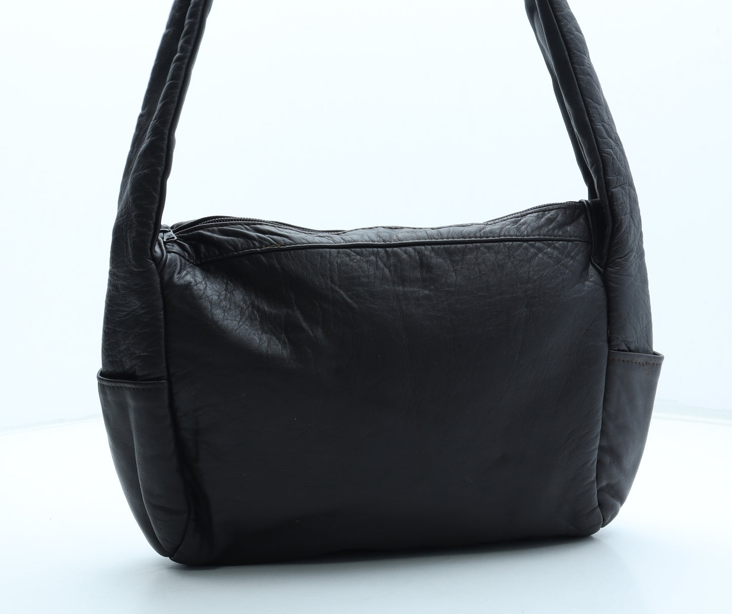 Preworn Womens Black Polyurethane Shoulder Bag Size Medium