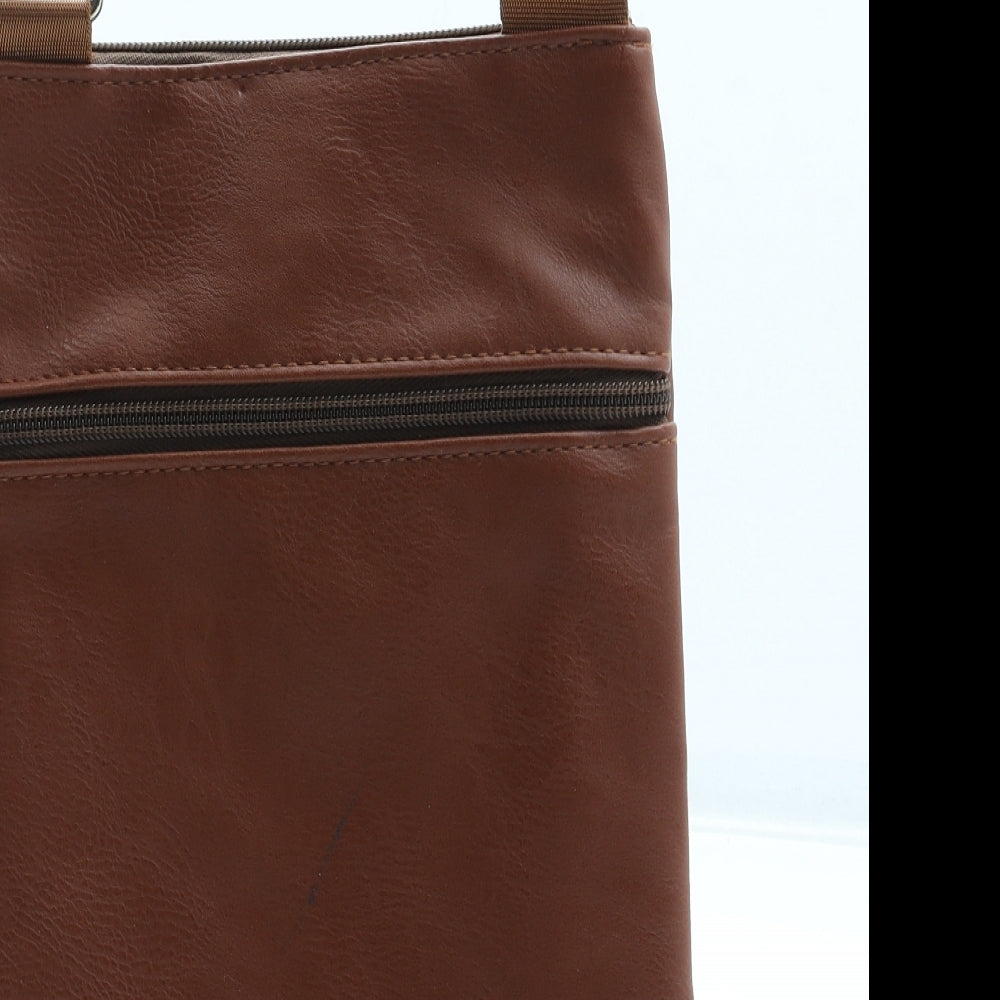 Preworn Womens Brown Polyurethane Crossbody Size Small