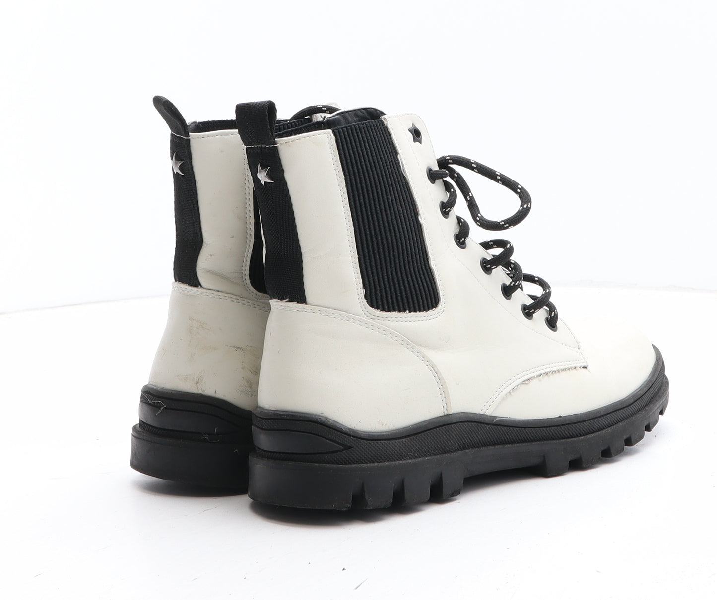 Preworn Girls White Synthetic Chelsea Boot UK 3
