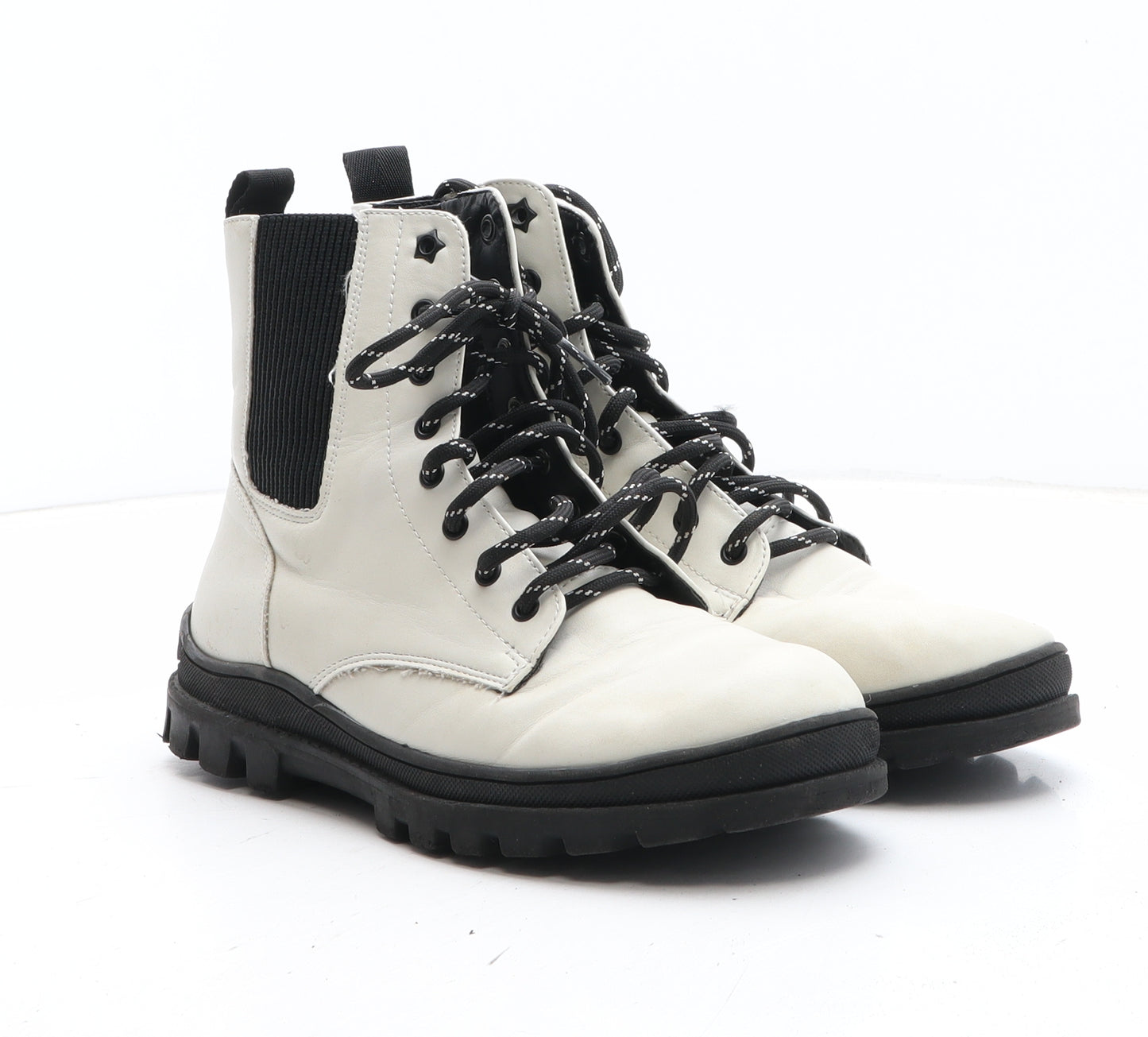 Preworn Girls White Synthetic Chelsea Boot UK 3
