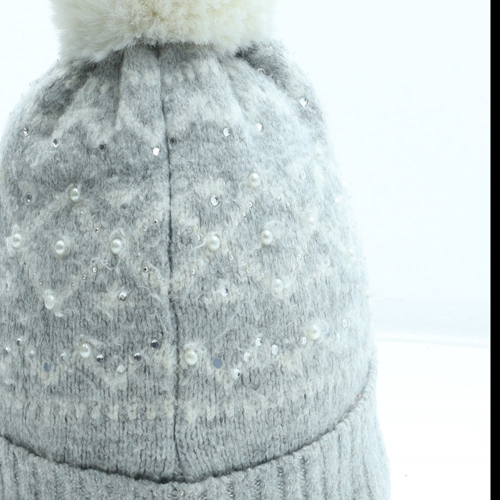 F&F Womens Grey Fair Isle Acrylic Bobble Hat One Size