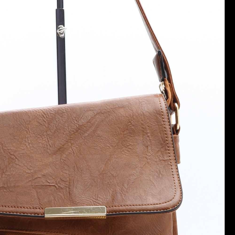 Preworn Womens Brown Polyurethane Crossbody Size Medium