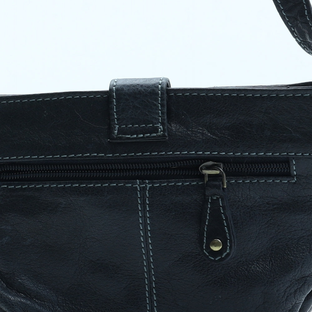 Preworn Womens Blue Leather Crossbody Size Small