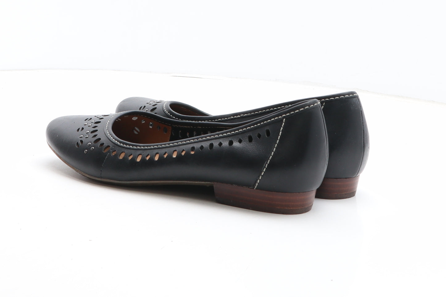 Clarks Womens Black Leather Slip On Casual UK