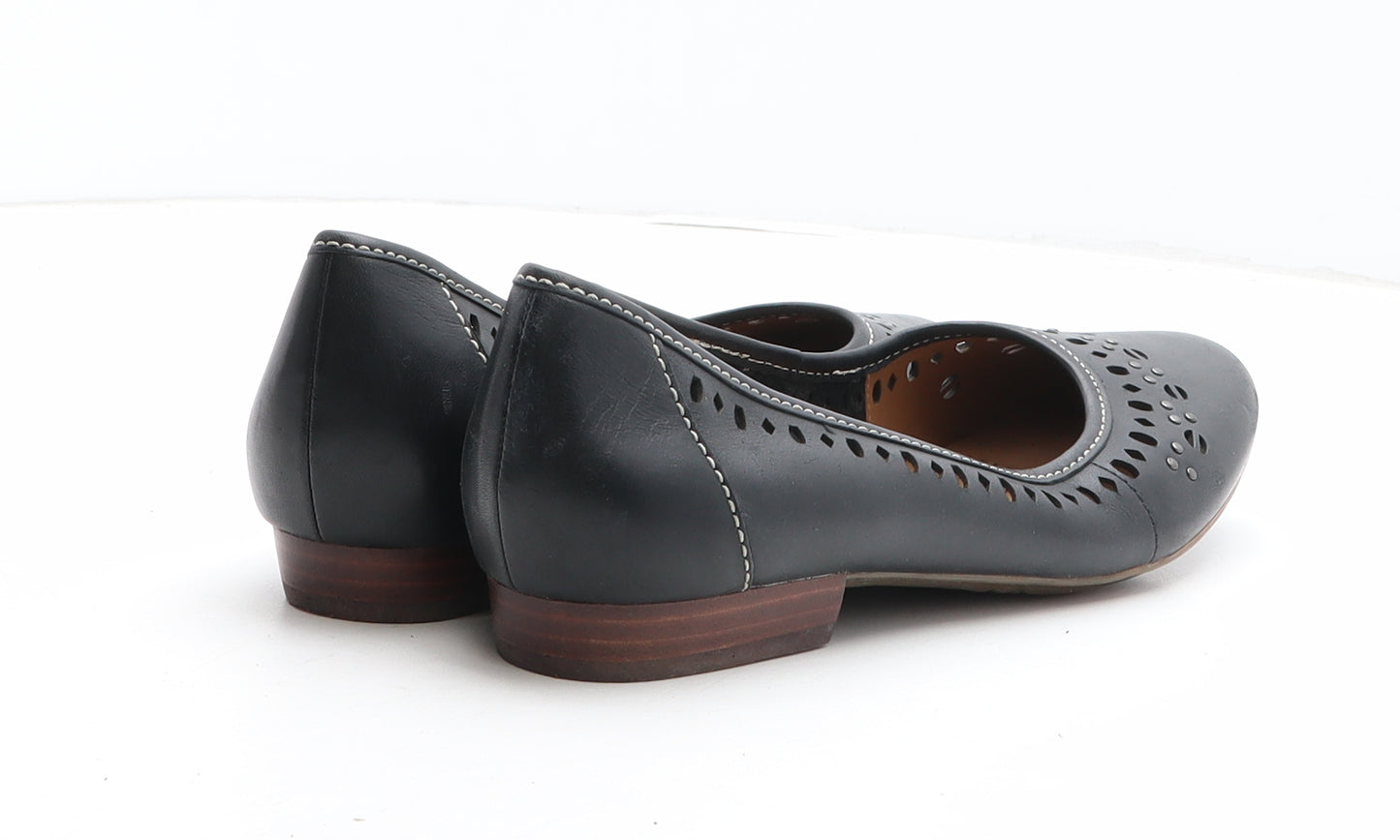 Clarks Womens Black Leather Slip On Casual UK