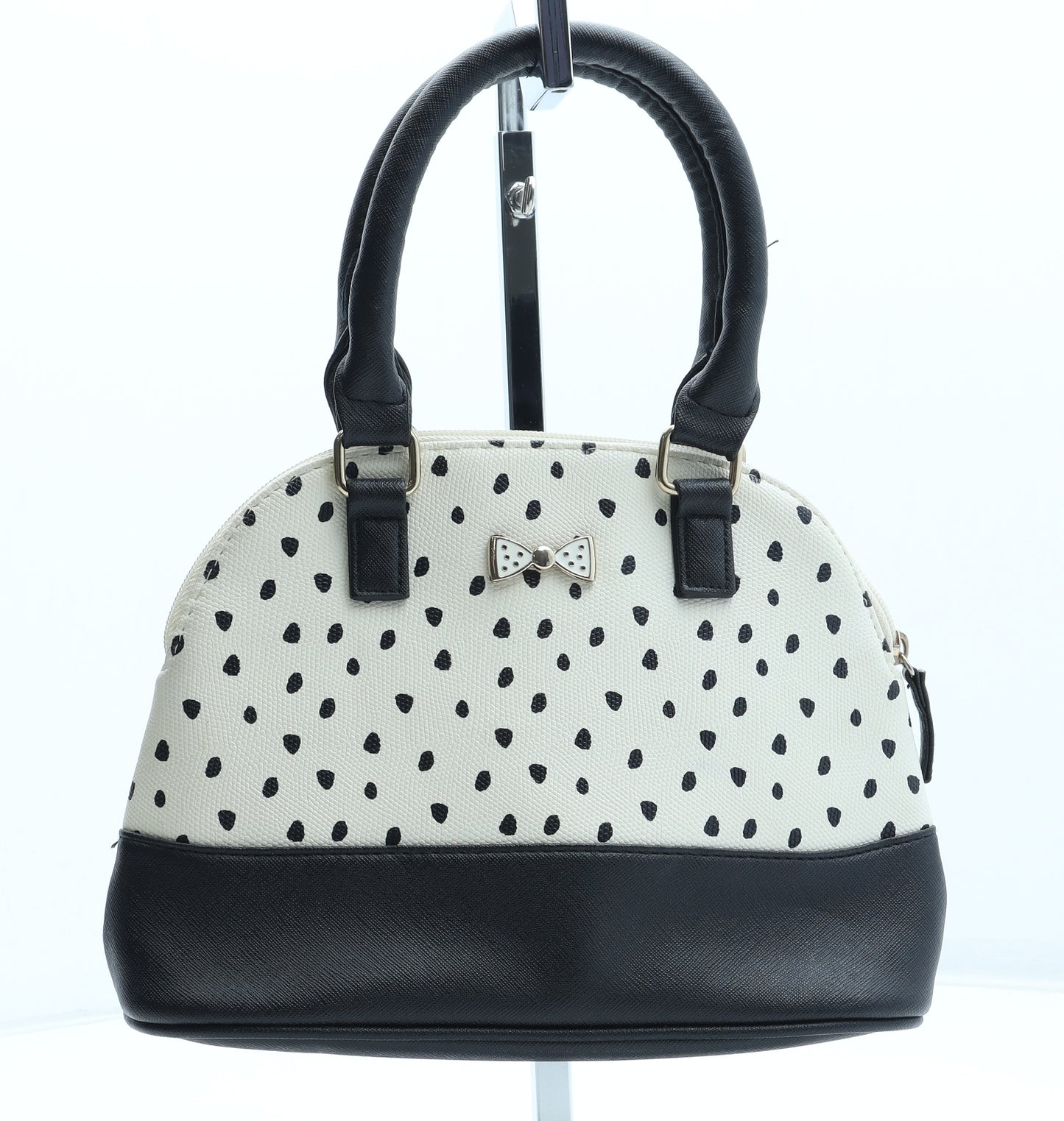 Young Dimension Girls White Geometric Polyurethane Top Handle Bag Size Small Zip