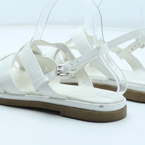 Papaya Womens White Polyurethane Slingback Sandal UK - Croc Texture