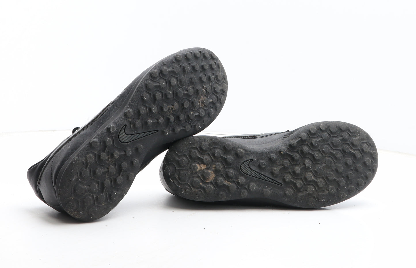 Nike Boys Black Synthetic Trainer UK 5.5 - Astroturf Trainers