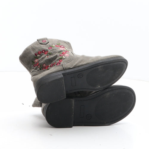 Primark Girls Grey Floral Synthetic Bootie Boot UK 8