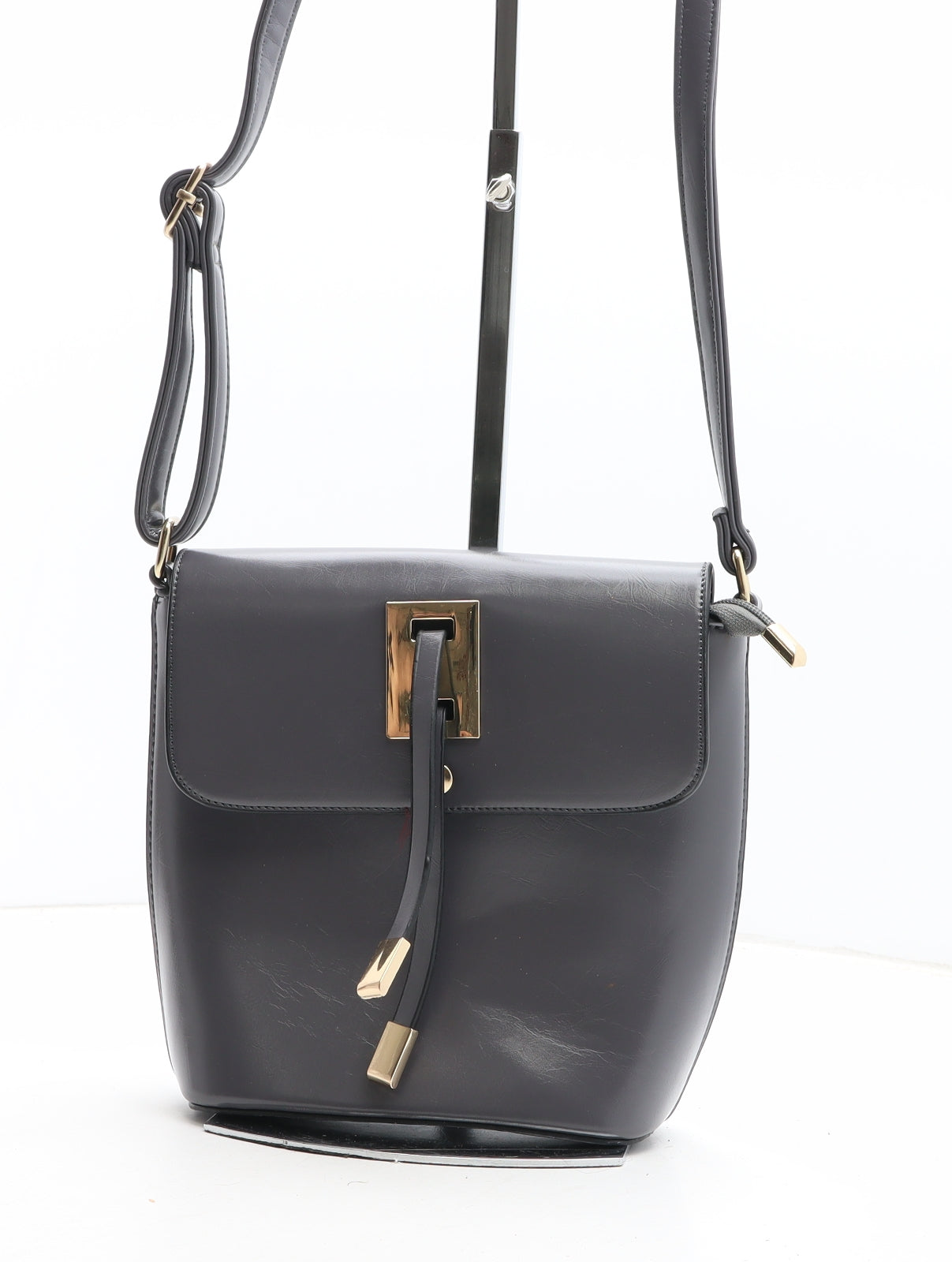 Preworn Womens Grey Polyurethane Crossbody Size Small