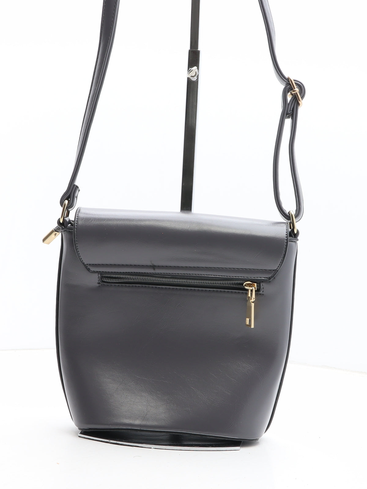 Preworn Womens Grey Polyurethane Crossbody Size Small