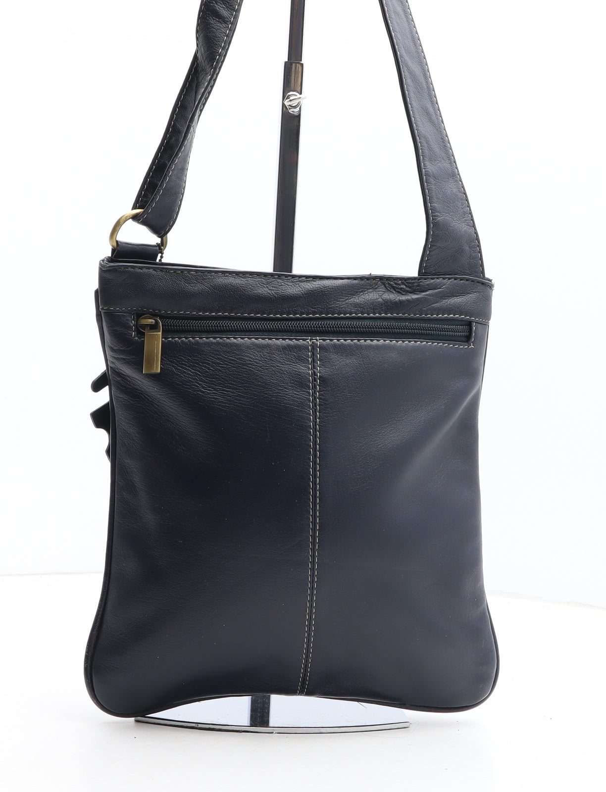 Preworn Womens Blue Polyurethane Crossbody Size Medium