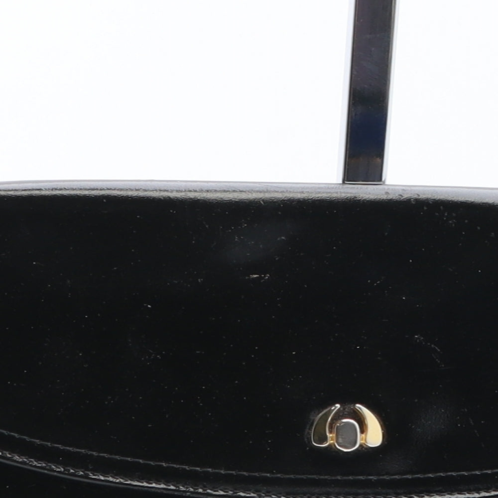 Elgee Womens Black Leather Clutch Size Small