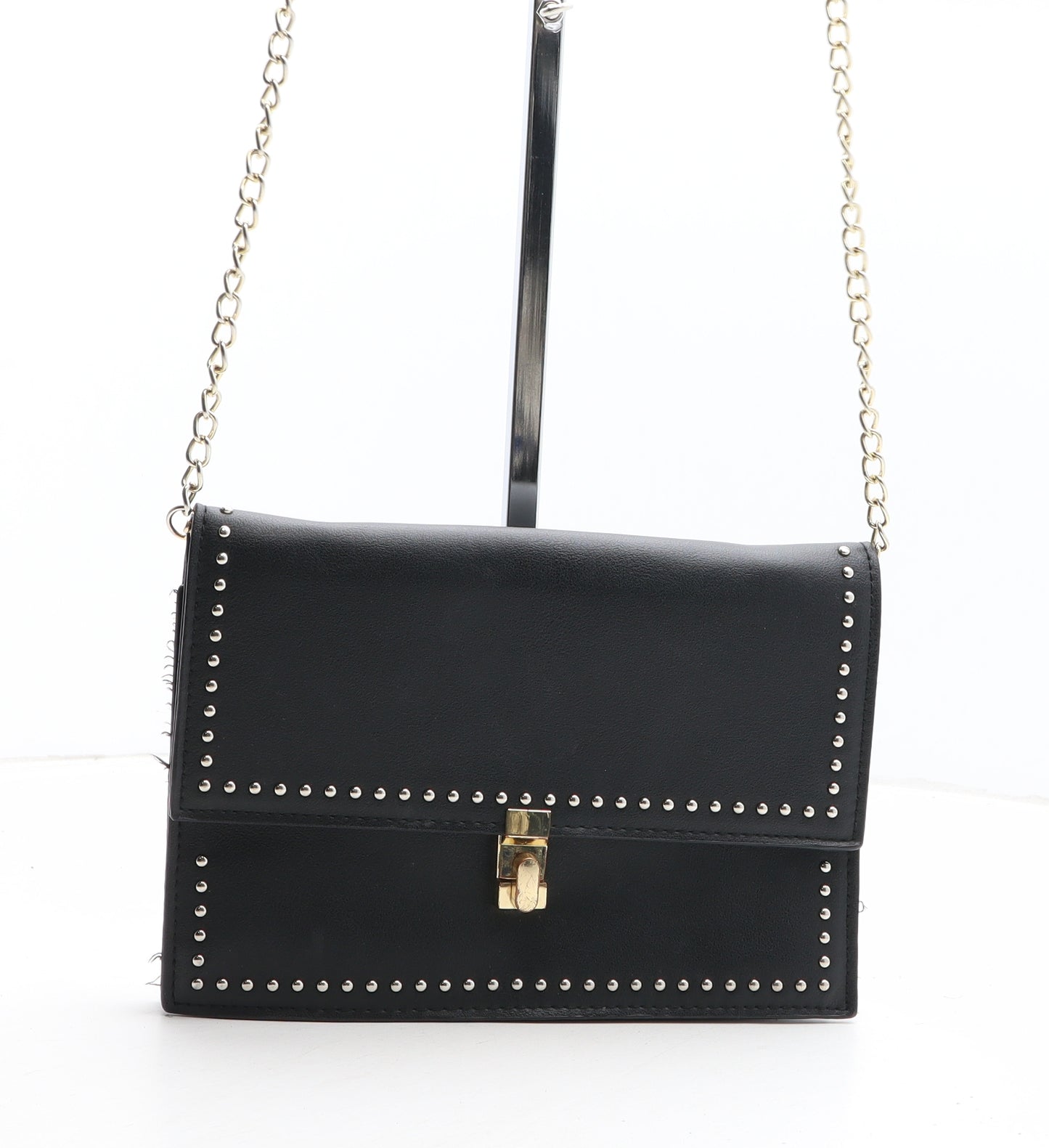 Preworn Womens Black Polyurethane Shoulder Bag Size Small