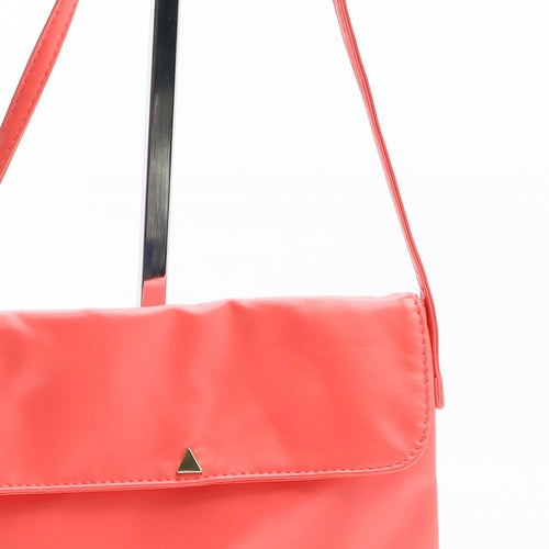 Preworn Womens Pink Polyurethane Shoulder Bag Size Small