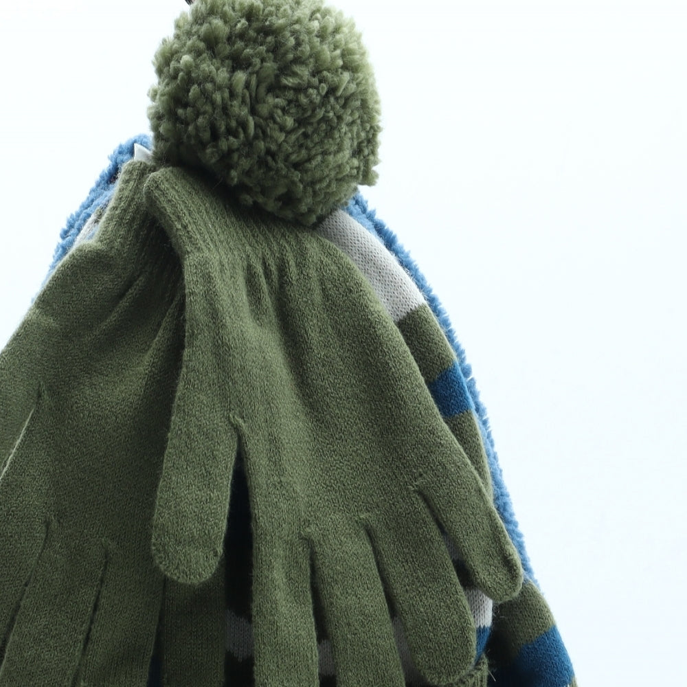 Marks and Spencer Boys Multicoloured Camouflage Acrylic Beanie Size S - UK Size 6-10 years Gloves and snood included