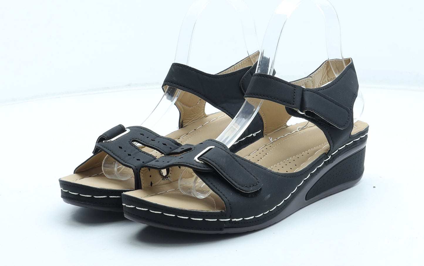 Preworn Womens Black Polyurethane Strappy Sandal UK