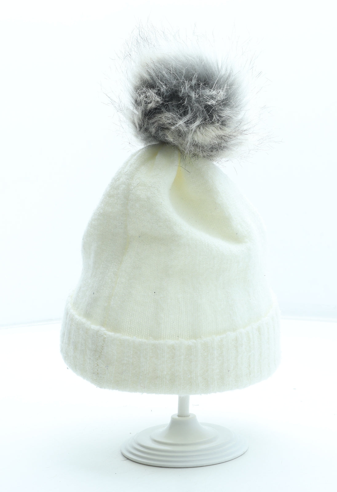 River Island Womens White Acrylic Bobble Hat One Size