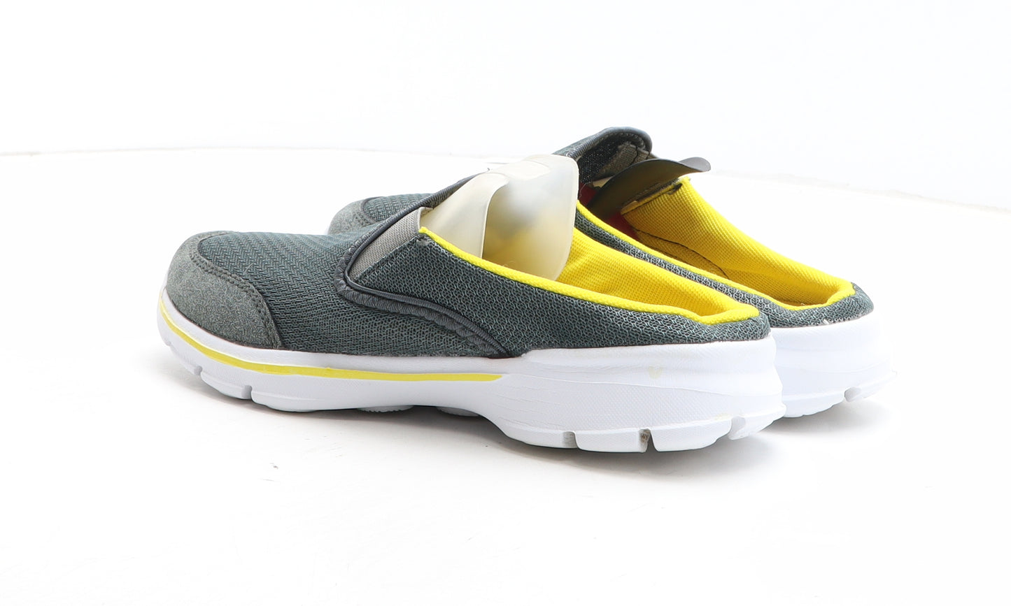 Preworn Womens Green Fabric Trainer Casual UK - UK Size Estimated 4