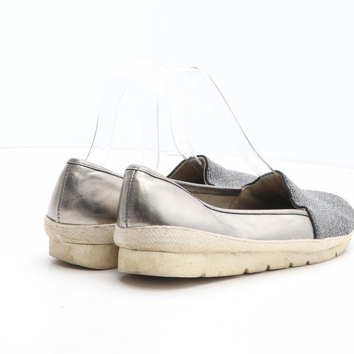 Preworn Womens Silver Colourblock Synthetic Slip On Casual UK