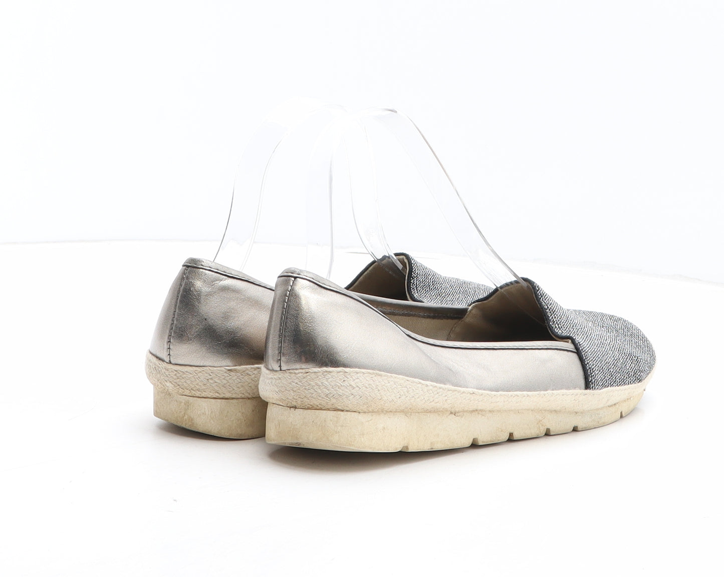 Preworn Womens Silver Colourblock Synthetic Slip On Casual UK