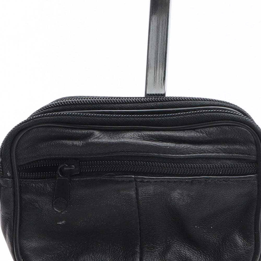 Preworn Womens Black Polyurethane Bow Tie Wallet Size S