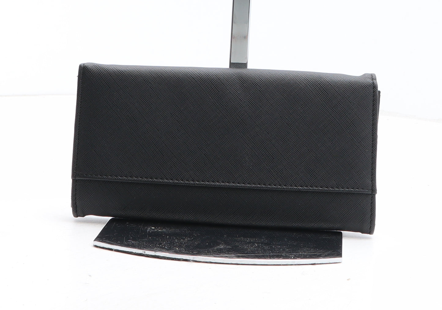 Preworn Womens Black Polyurethane Bow Tie Wallet Size M