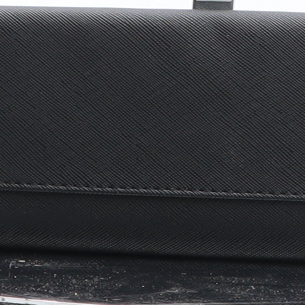 Preworn Womens Black Polyurethane Bow Tie Wallet Size M