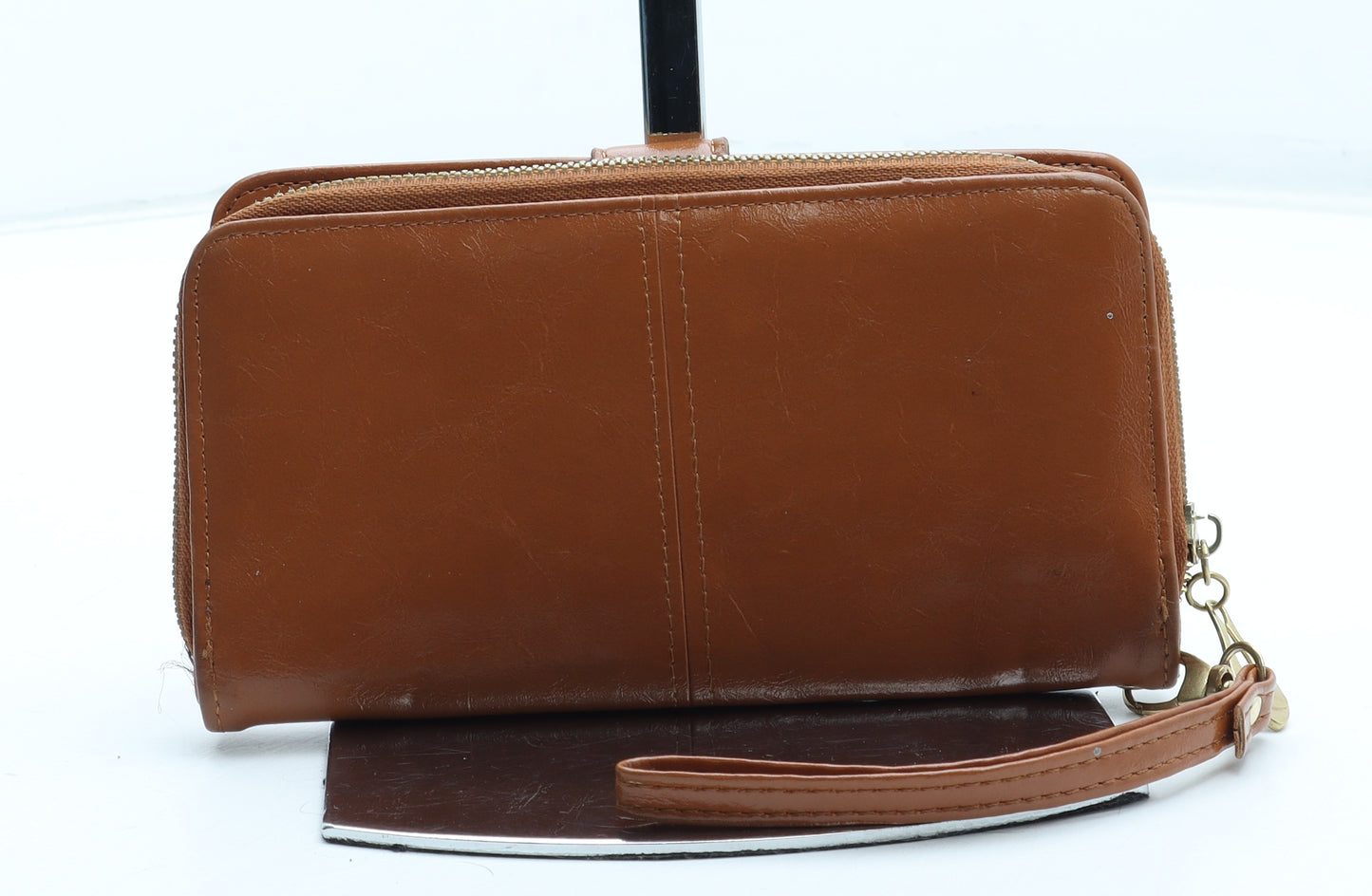 Preworn Womens Brown Leather Bow Tie Wallet Size M