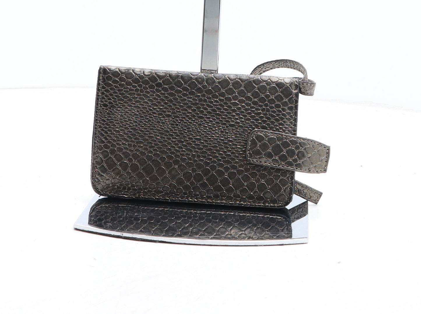 Preworn Womens Grey Polyurethane Bow Tie Wallet Size S - Croc Texture