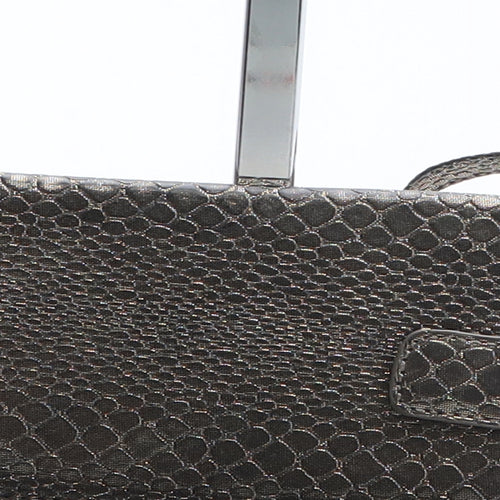 Preworn Womens Grey Polyurethane Bow Tie Wallet Size S - Croc Texture