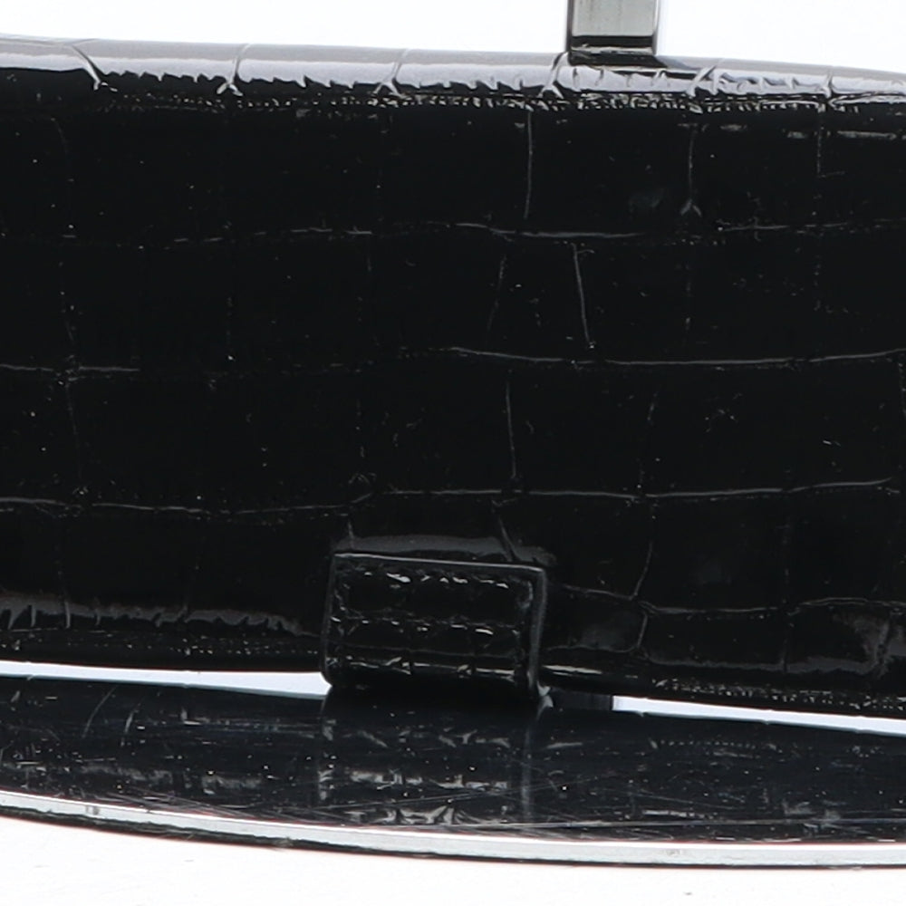 Preworn Womens Black Polyurethane Bow Tie Wallet Size M - Croc Texture