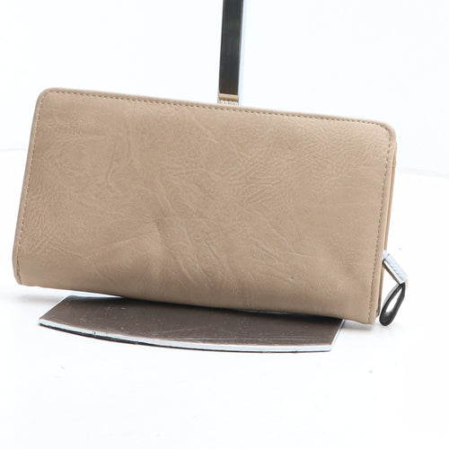 Preworn Womens Beige Polyurethane Bow Tie Wallet Size S