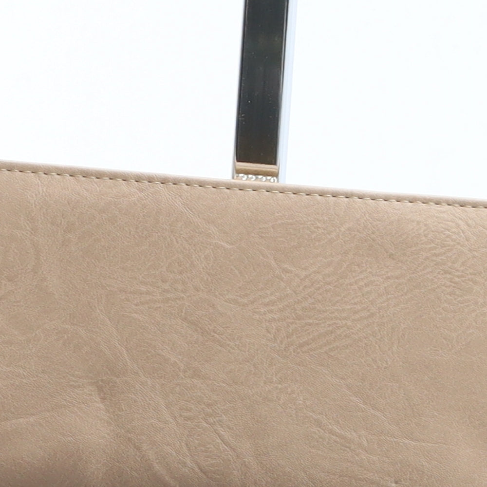 Preworn Womens Beige Polyurethane Bow Tie Wallet Size S