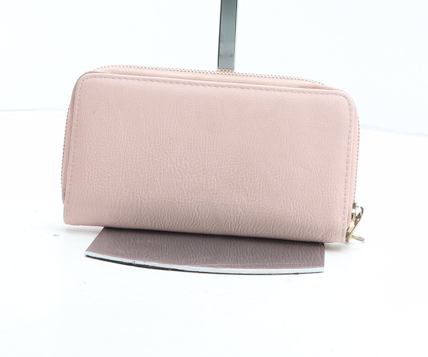 Michael Kors Womens Pink Polyurethane Bow Tie Wallet Size M