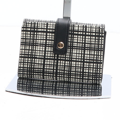 Preworn Womens Black Geometric Polyurethane Bow Tie Wallet Size S