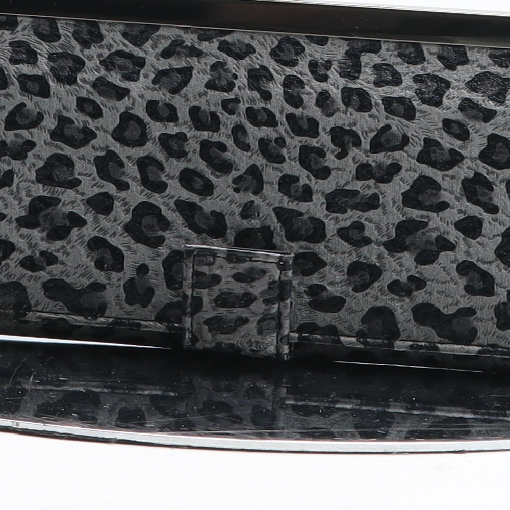 Preworn Womens Grey Animal Print Polyurethane Bow Tie Wallet Size M - Leopard Pattern