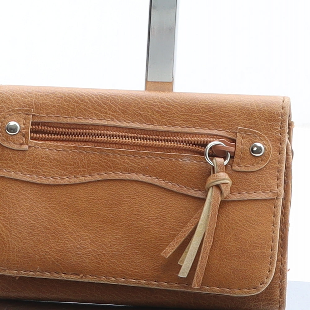 Preworn Womens Brown PVC Bow Tie Wallet Size S